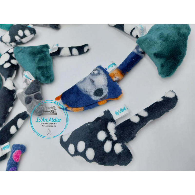 jouet-pour-chat-avec-herbe-a-chat@isartatelier jouet-pour-chat-avec-herbe-a-chat@isartatelier