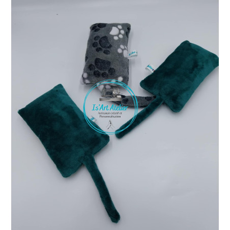 jouet-mini-o-chatdou-en-tissu-avec-herbe-a-chat@isartatelier