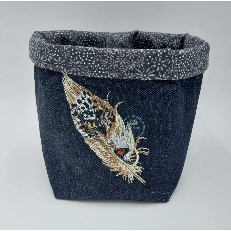panier-en-tissu-motif-panthere-dans-une-plume@isartatelier