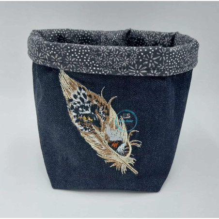 panier-en-tissu-motif-panthere-dans-une-plume@isartatelier