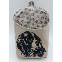 corbeille-a-suspendre-motif-cavalier-king-charles@isartatelier